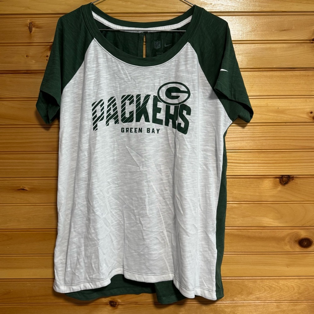 NFL  Nike Women’s Green Bay Packers Green and White Logo T-Shirt Large